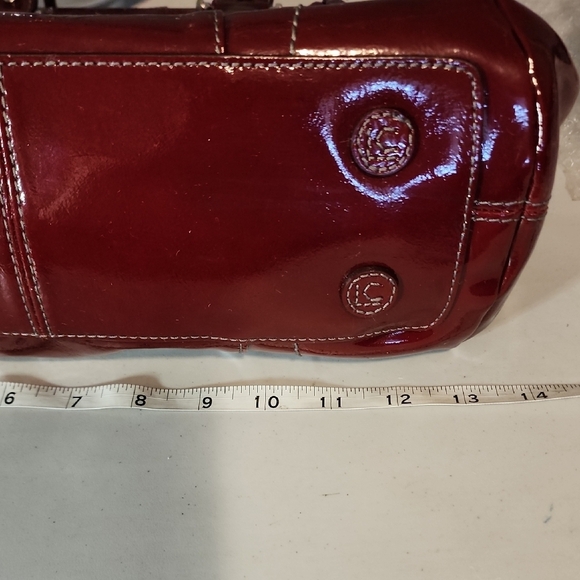 Liz Claiborne Shiny Burgundy Shoulder Bag - Picture 7 of 10